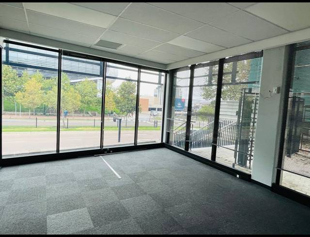 457M² OFFICE TO LET IN WATERFALL